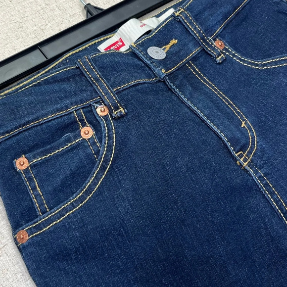 Levi's Girl Size 8 Classic Blue Boot Cut Jeans - Picture 6 of 7